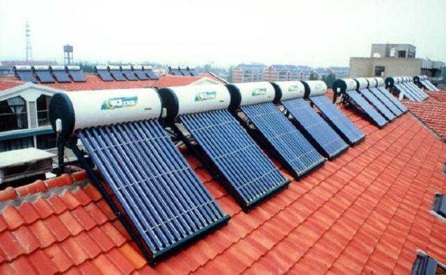 太陽能熱水器2.jpg